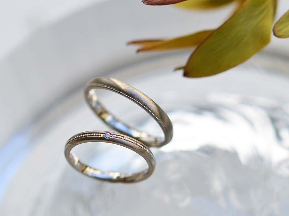 結婚指輪のデザインについて｜伝統的な装飾・ミルグレインについて